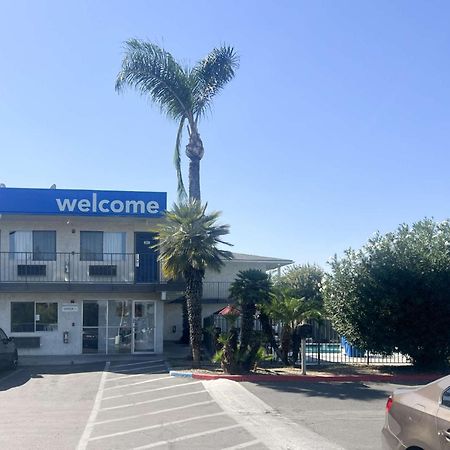 Motel 6-Tulare, Ca ภายนอก รูปภาพ