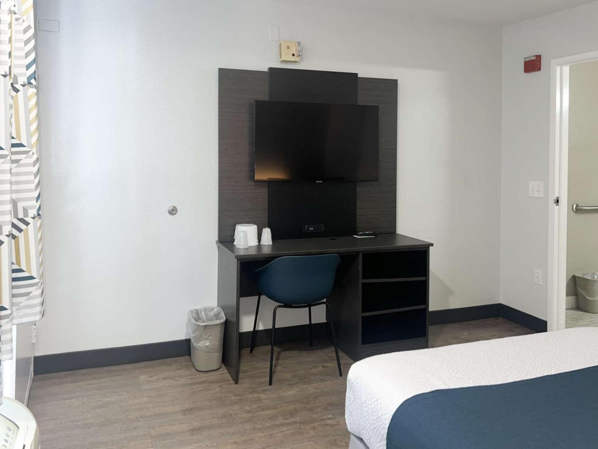 Motel 6-Tulare, Ca ภายนอก รูปภาพ