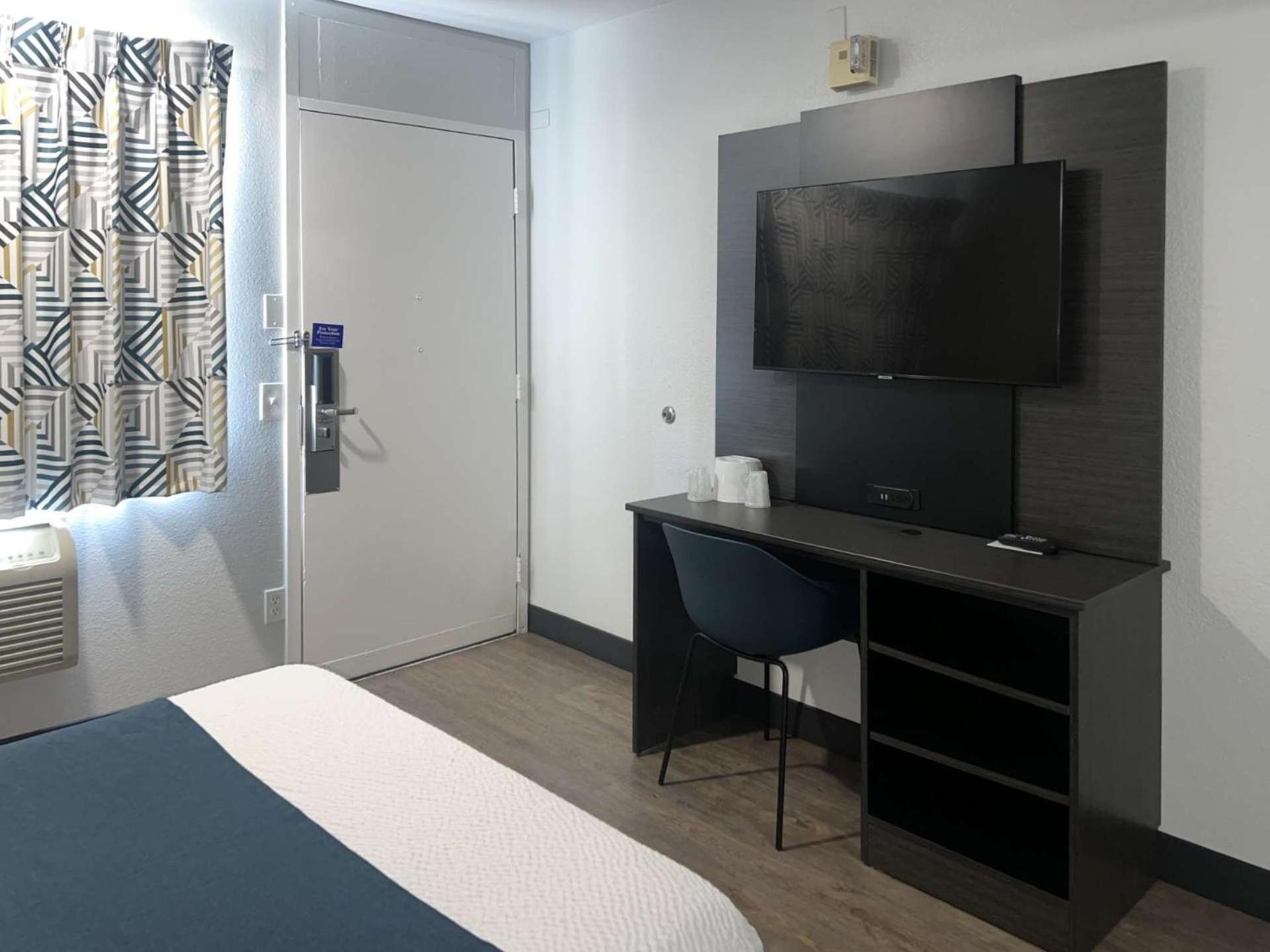 Motel 6-Tulare, Ca ภายนอก รูปภาพ