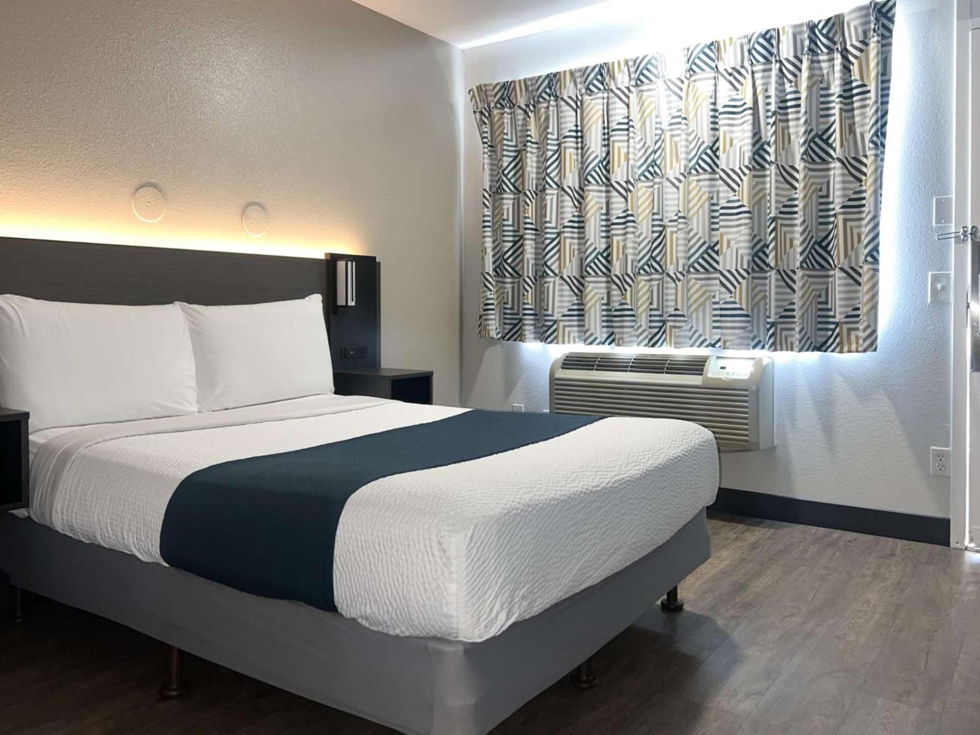 Motel 6-Tulare, Ca ภายนอก รูปภาพ
