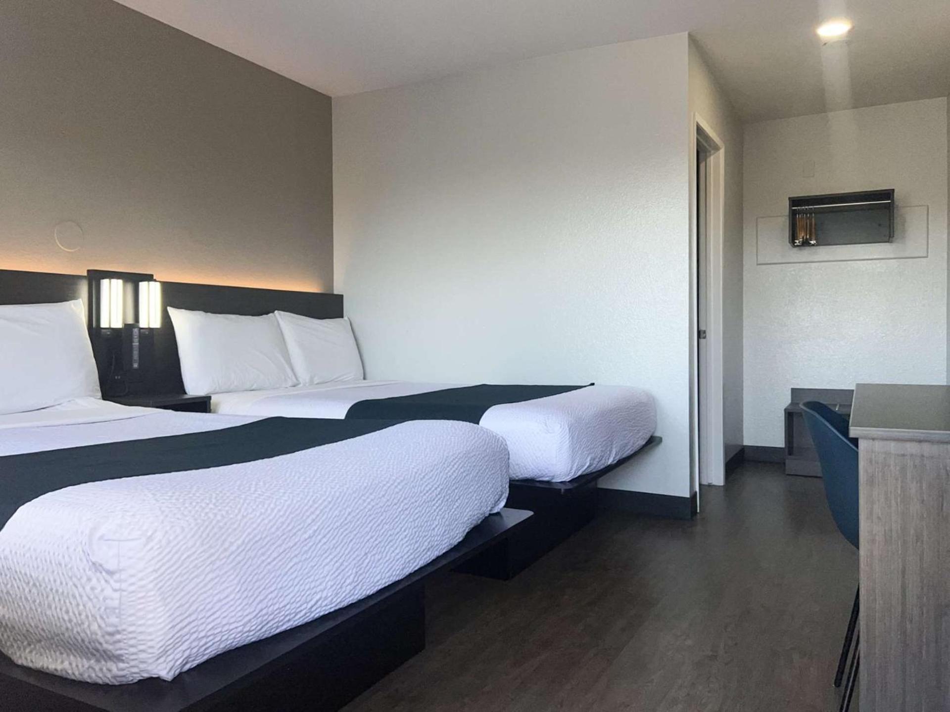 Motel 6-Tulare, Ca ภายนอก รูปภาพ