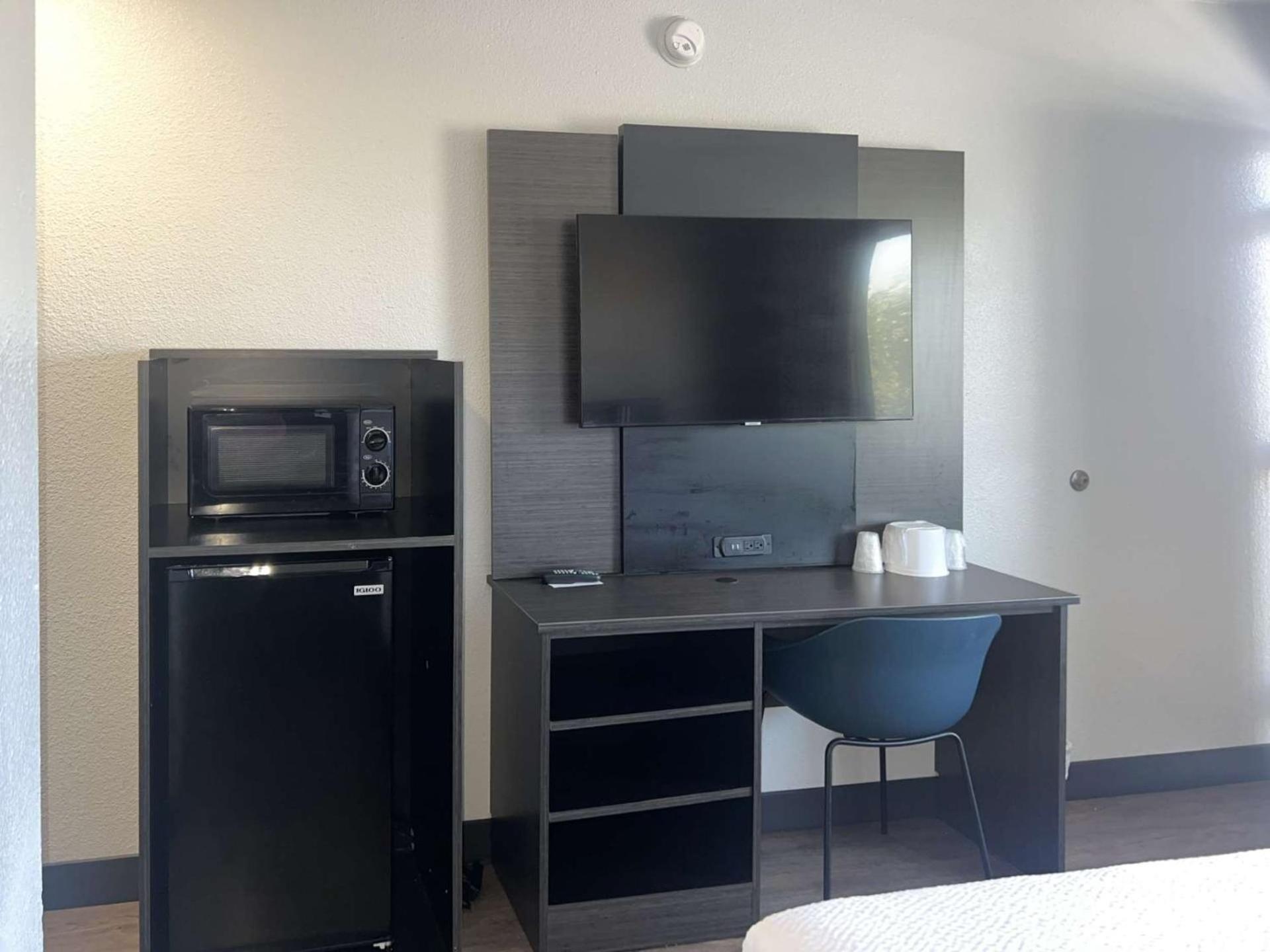 Motel 6-Tulare, Ca ภายนอก รูปภาพ