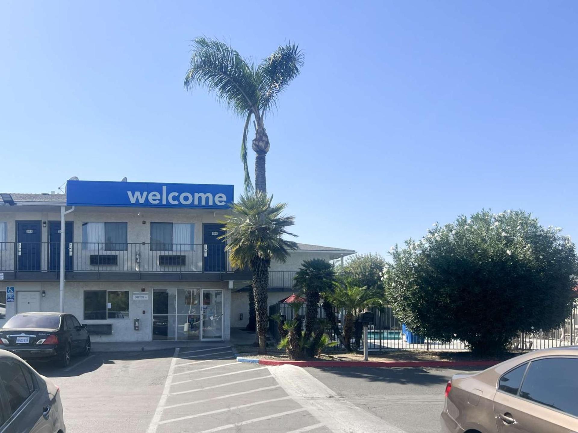 Motel 6-Tulare, Ca ภายนอก รูปภาพ