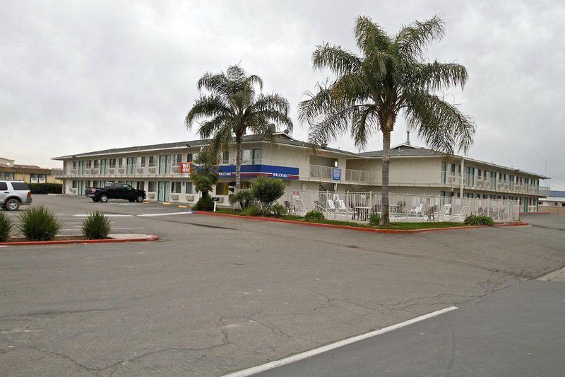 Motel 6-Tulare, Ca ภายนอก รูปภาพ
