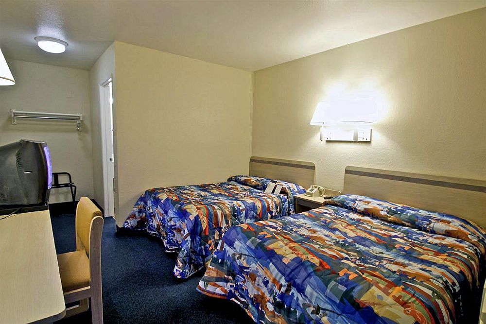 Motel 6-Tulare, Ca ภายนอก รูปภาพ