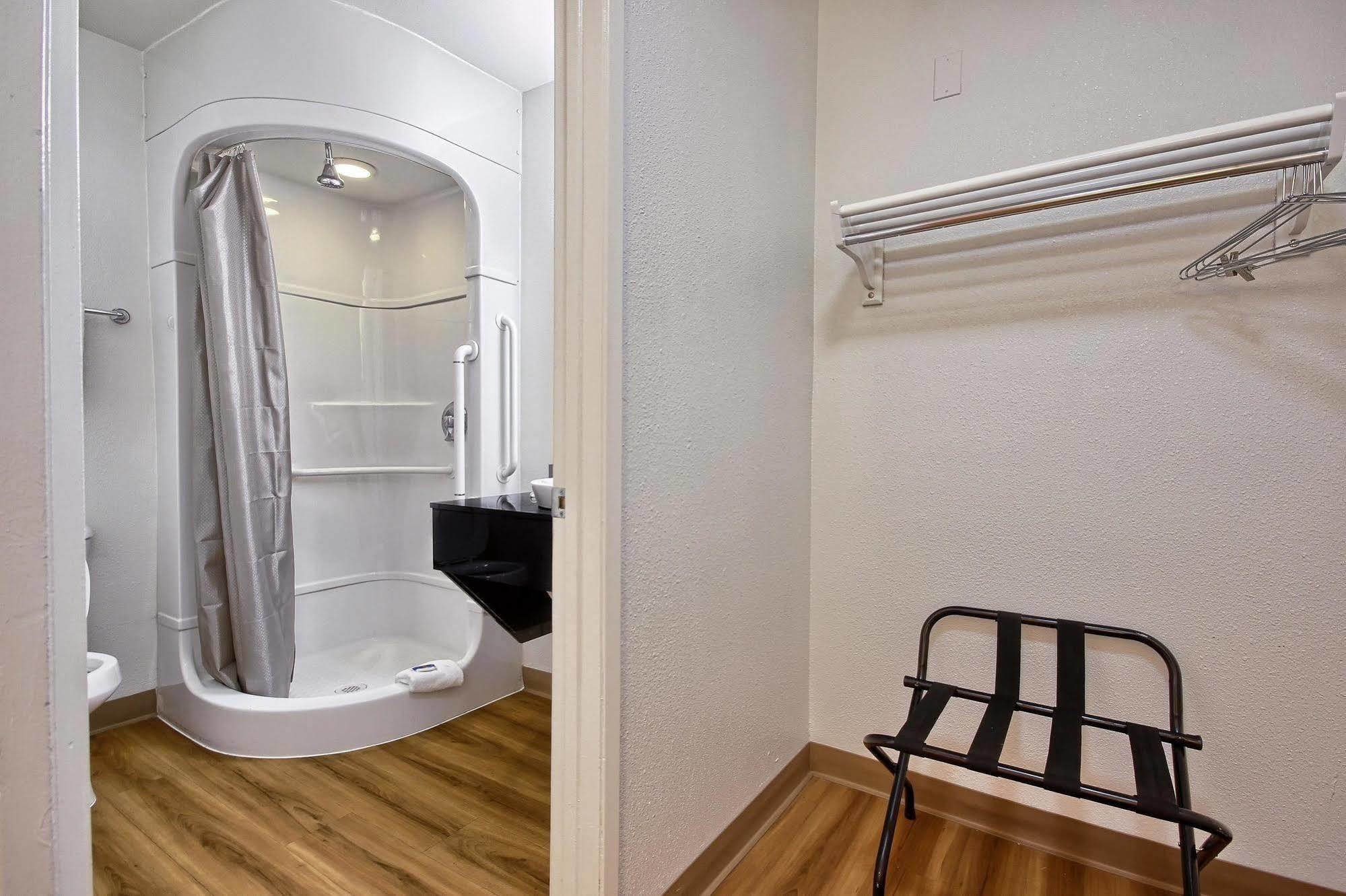 Motel 6-Tulare, Ca ภายนอก รูปภาพ