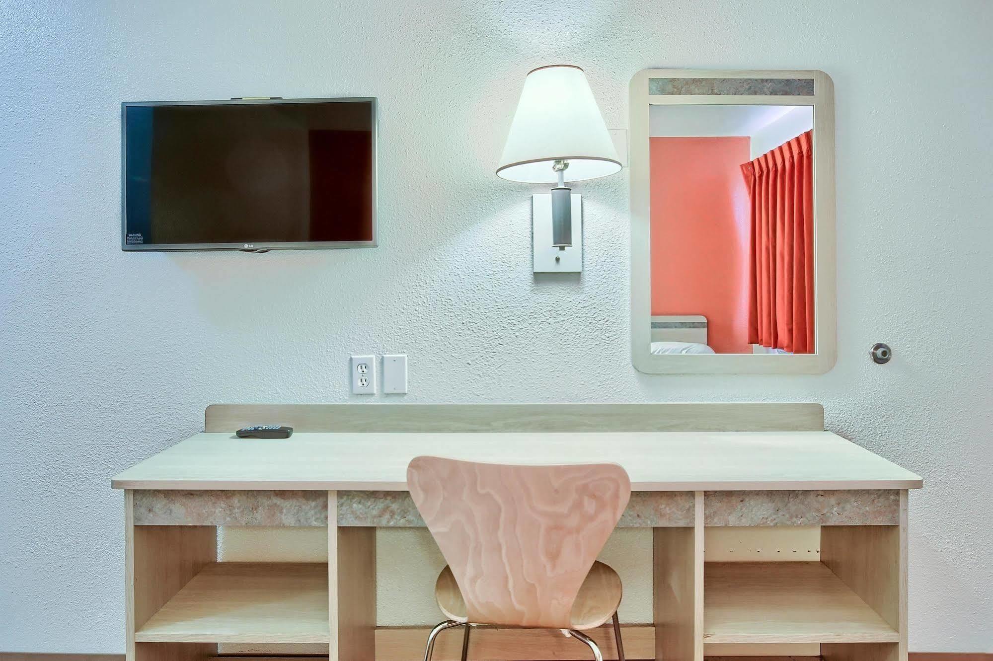 Motel 6-Tulare, Ca ภายนอก รูปภาพ